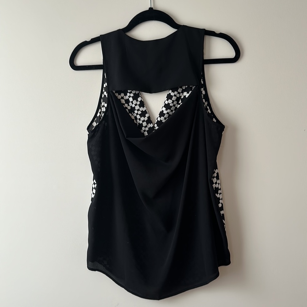 Geometric Print Tank - Picture 3 of 3